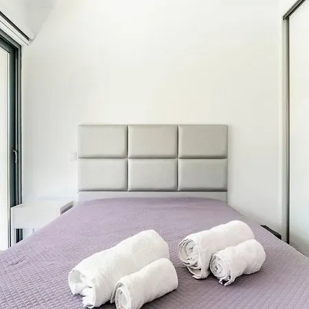 Luxury Private Pool, Parking, Free Wifi * Portimao