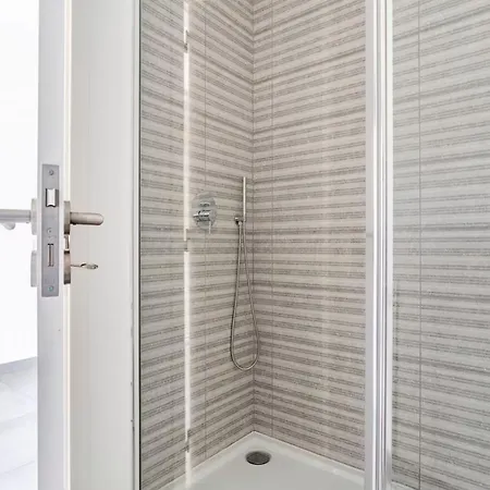 Luxury Private Pool, Parking, Free Wifi Portimao