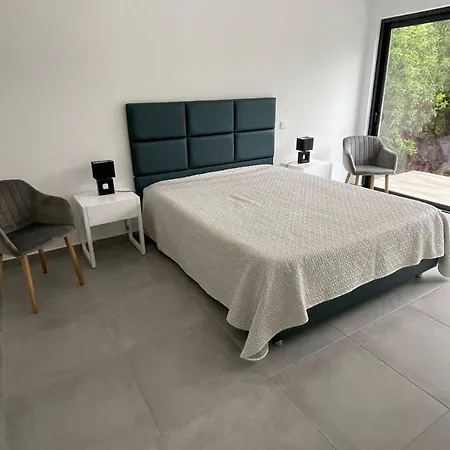 Holiday home Luxury Private Pool, Parking, Free Wifi *